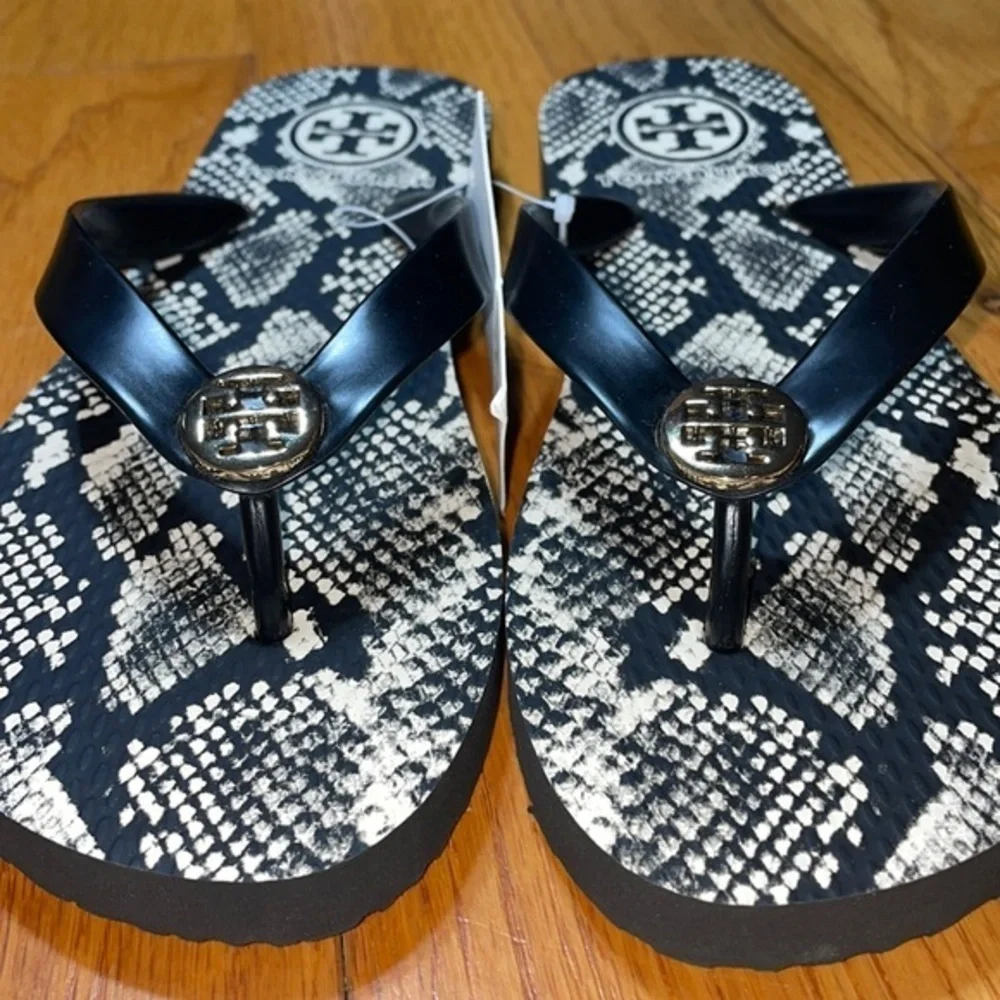 Tory Burch Classic Snake Reptile Preppy Perfect Black Thong Flip Flop Sandals